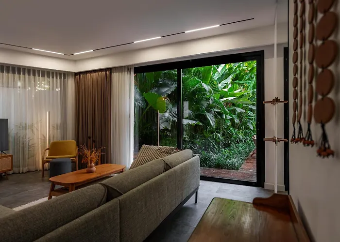 New Luxe 3br I Soundproof I Kids Free I Huge Parking I 7 M Pool ヴィラ *