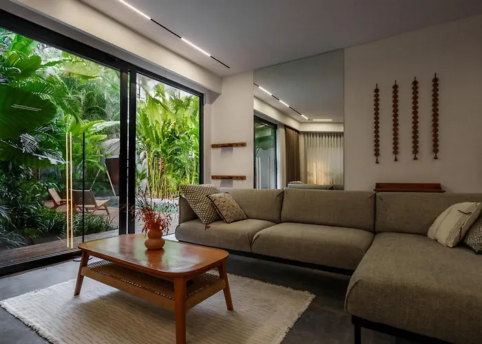 New Luxe 3br I Soundproof I Kids Free I Huge Parking I 7 M Pool ヴィラ